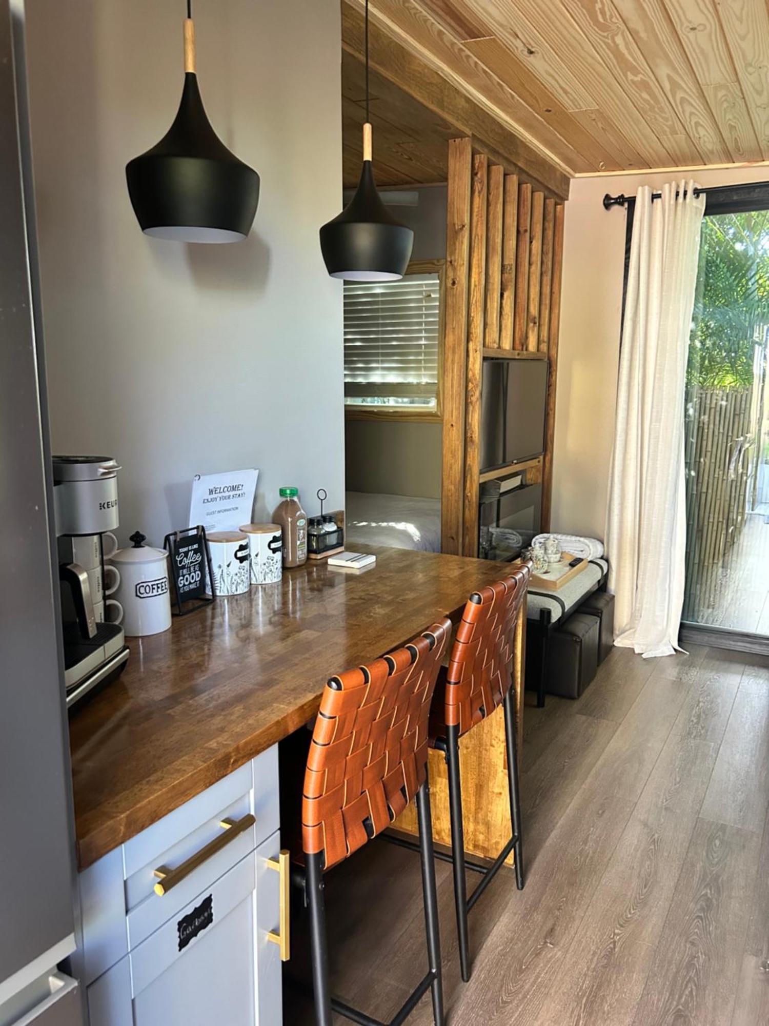 Sweet Tiny Cabin Tampa Luaran gambar
