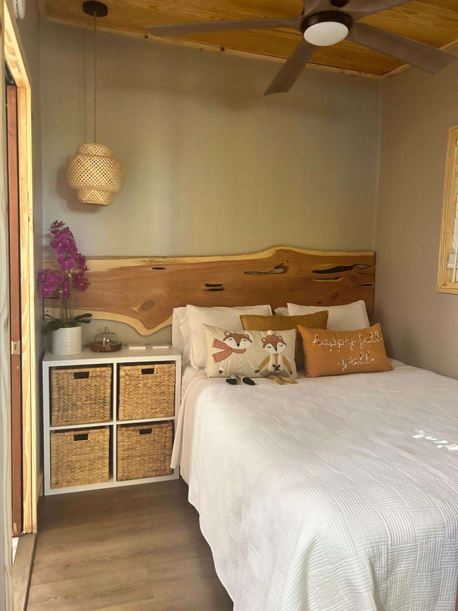 Sweet Tiny Cabin Tampa Luaran gambar